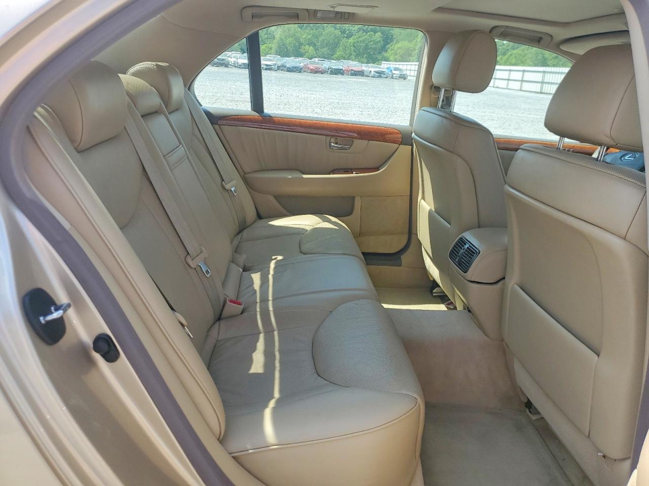 2004 LEXUS LS 430 photo 19