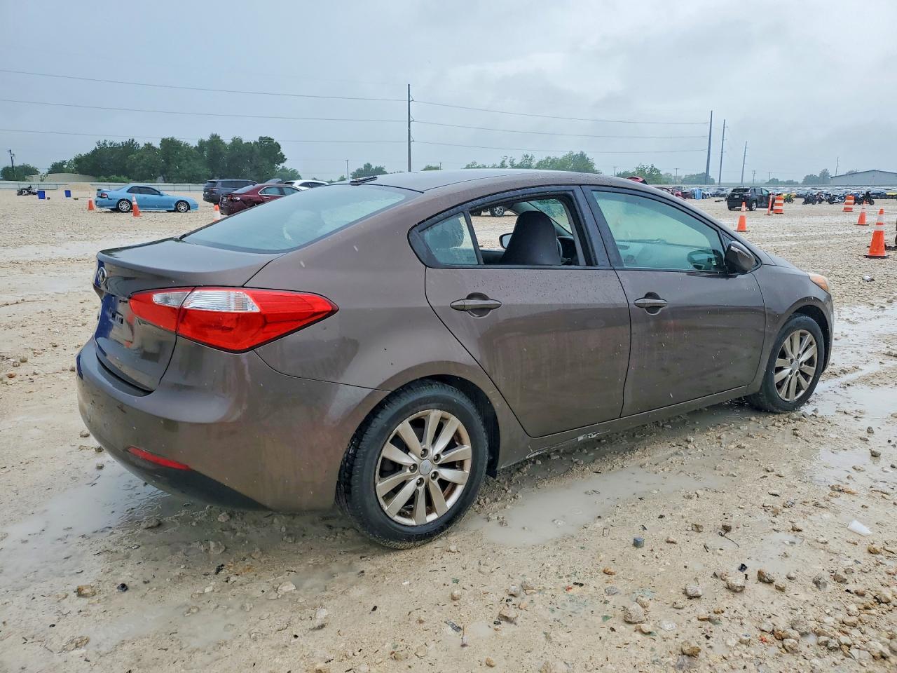 2015 KIA FORTE LX photo 5