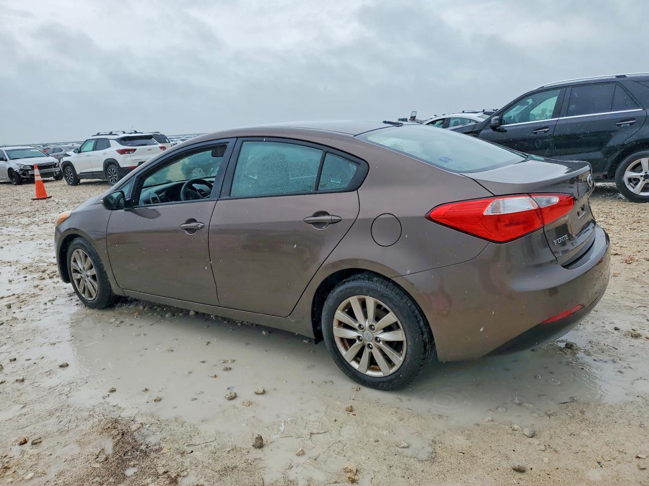 2015 KIA FORTE LX photo 3