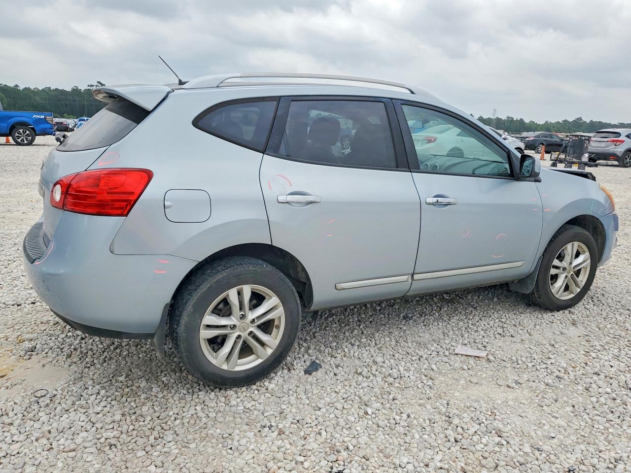 2013 NISSAN ROGUE S photo 7