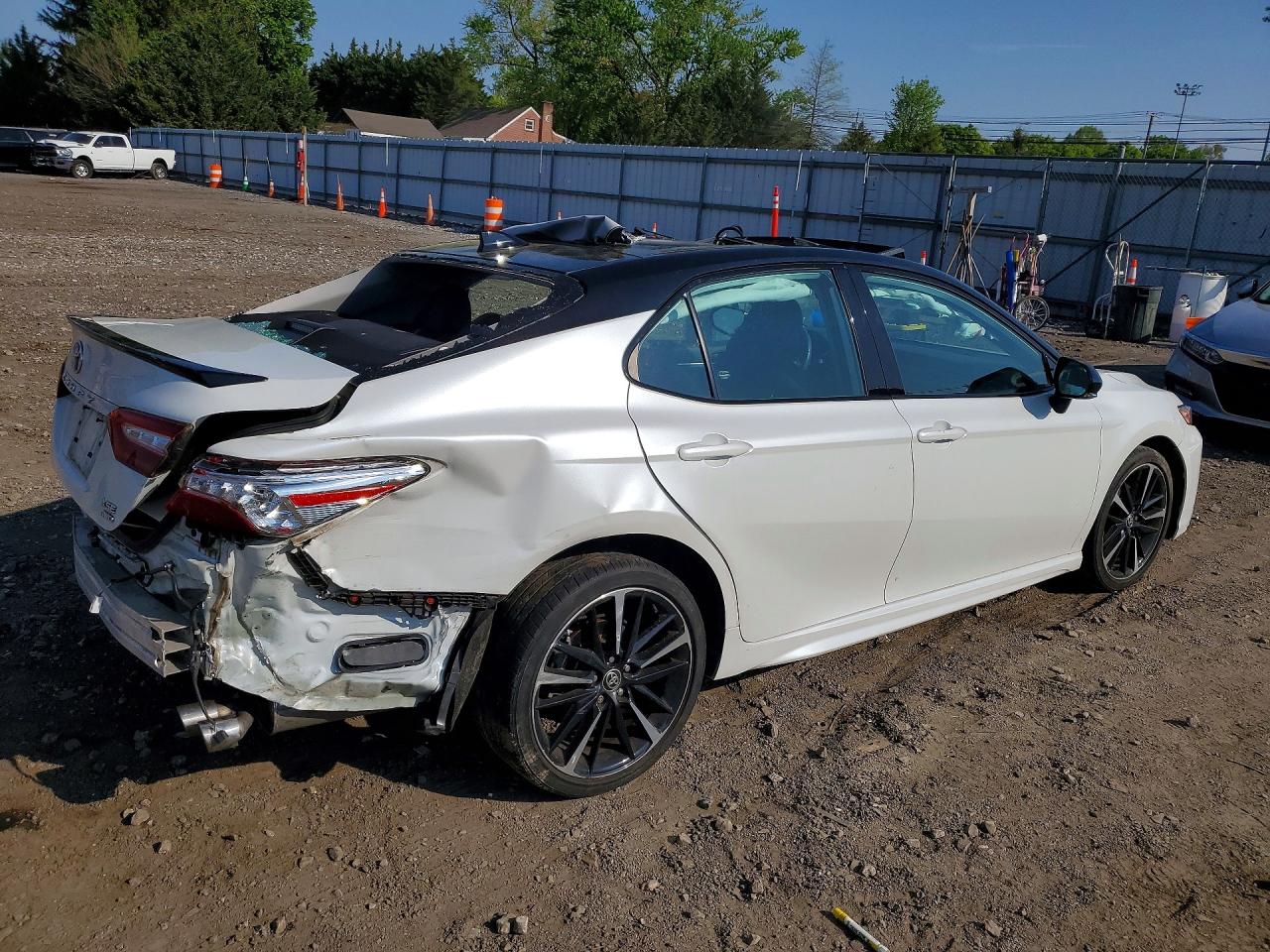 2020 TOYOTA CAMRY XSE photo 5
