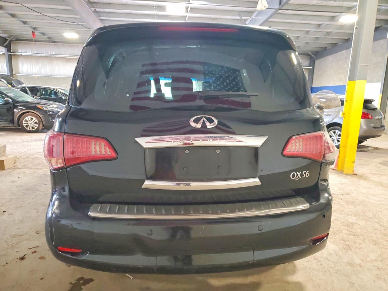 2013 INFINITI QX56 BASE photo 16