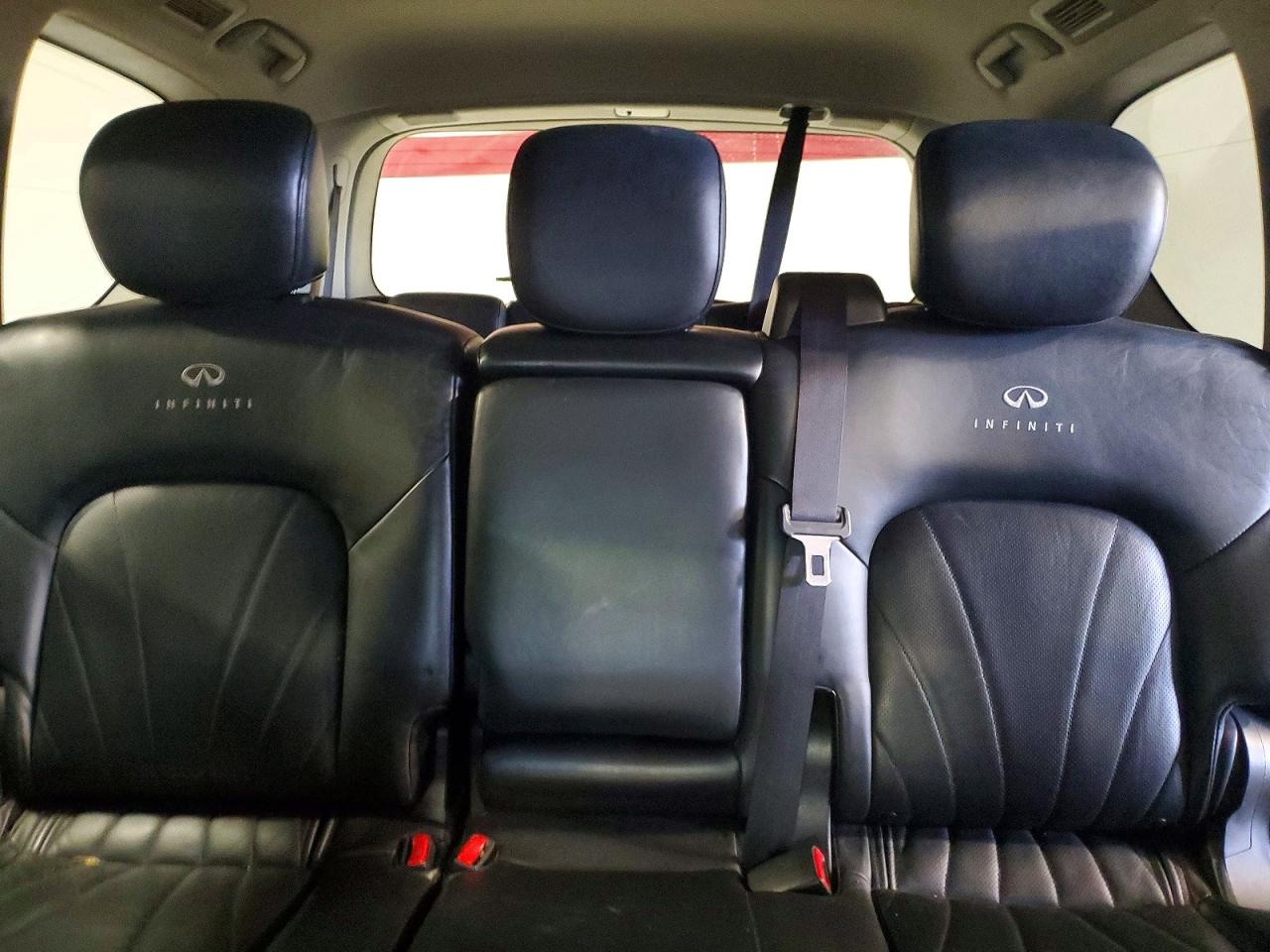 2013 INFINITI QX56 BASE photo 28