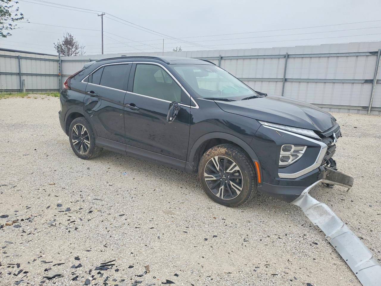 2024 MITSUBISHI ECLIPSE CROSS SE photo 7