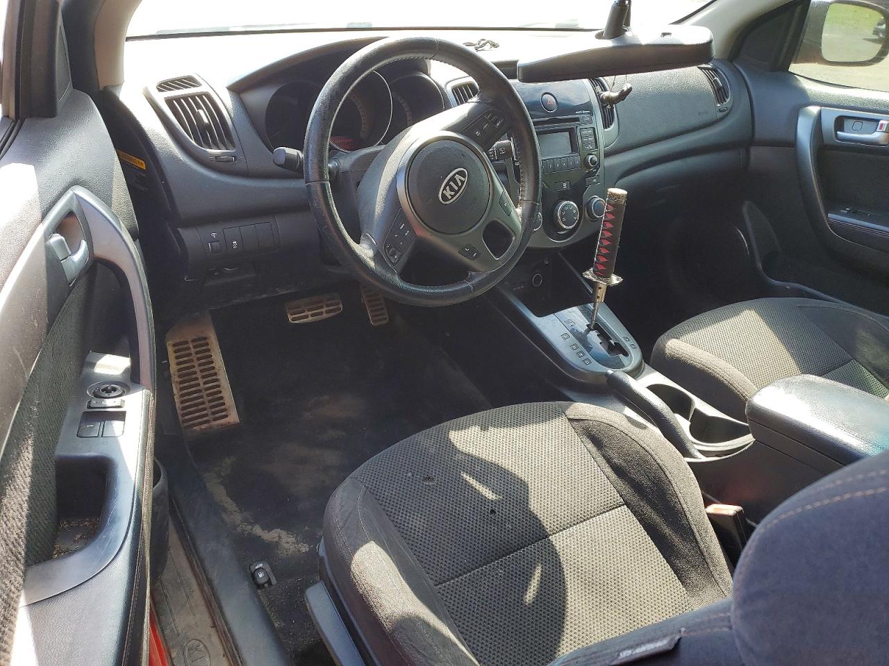 2010 KIA FORTE SX photo 15