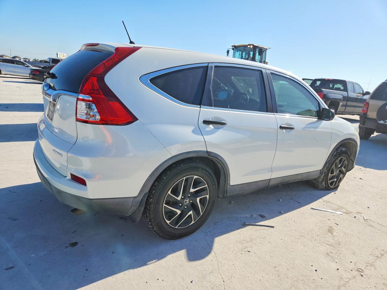 2016 HONDA CR-V SE photo 5