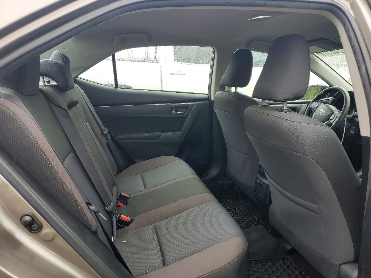 2017 TOYOTA COROLLA L photo 19