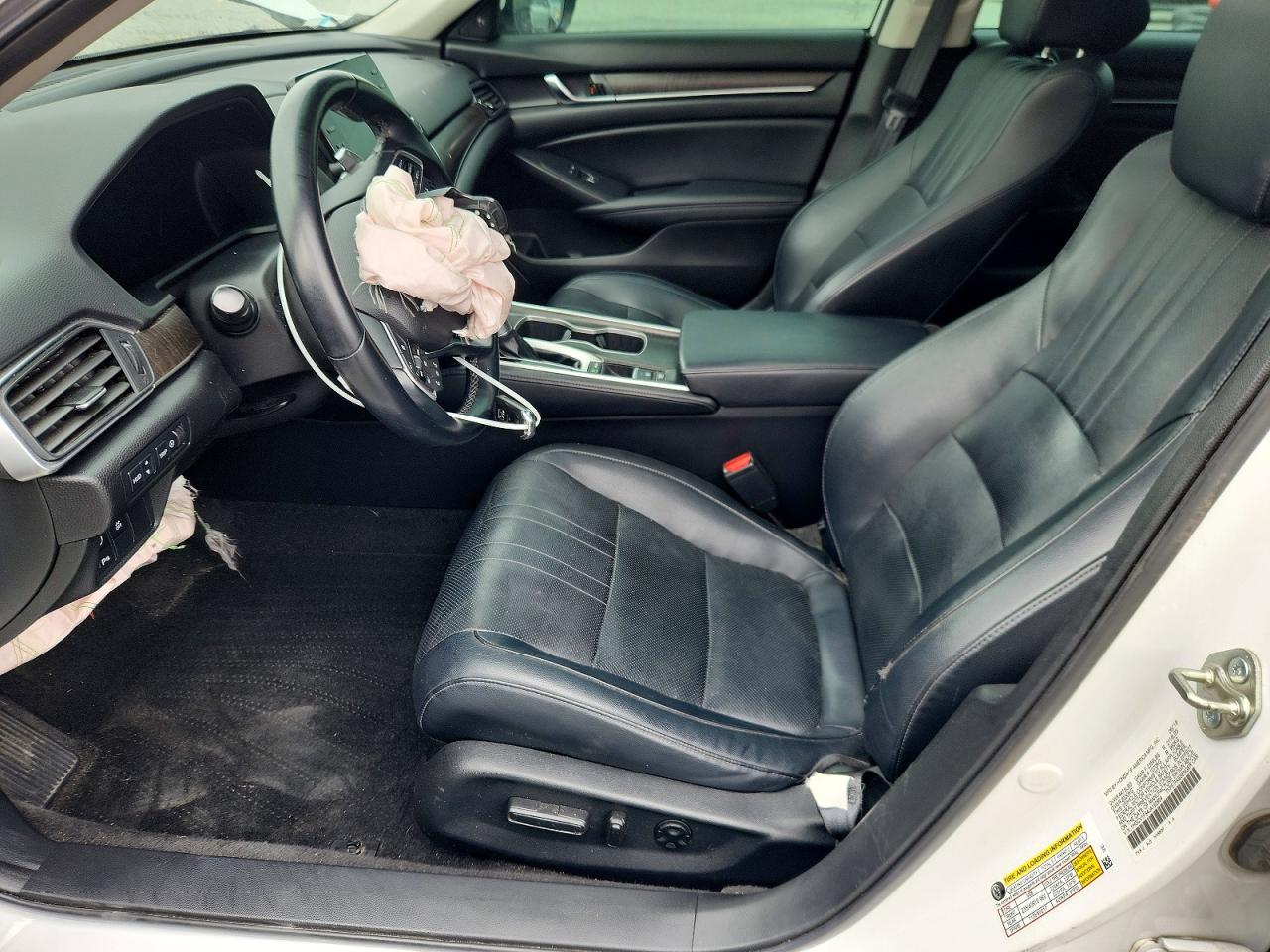2018 HONDA ACCORD TOURING photo 13
