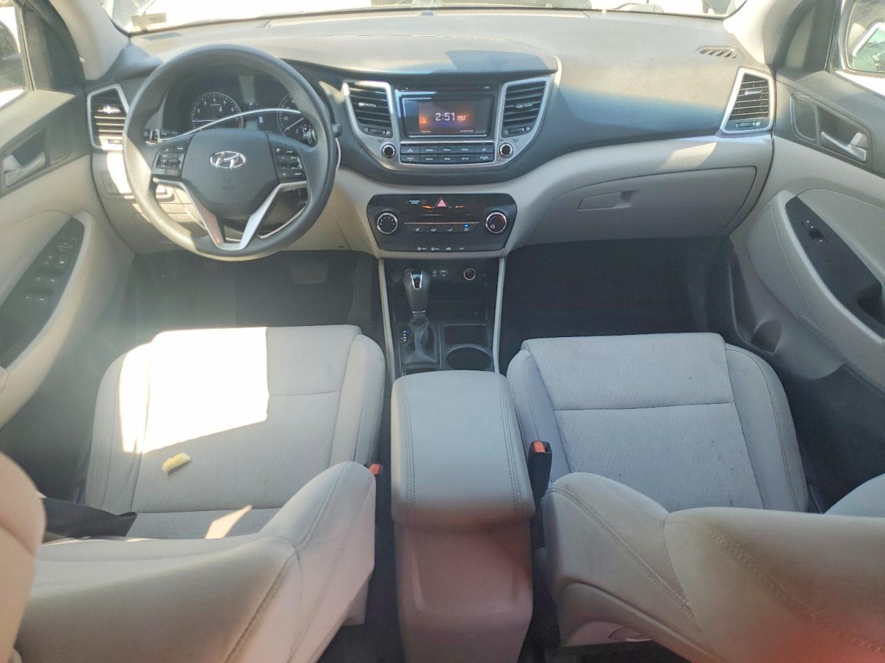 2017 HYUNDAI TUCSON SE photo 22