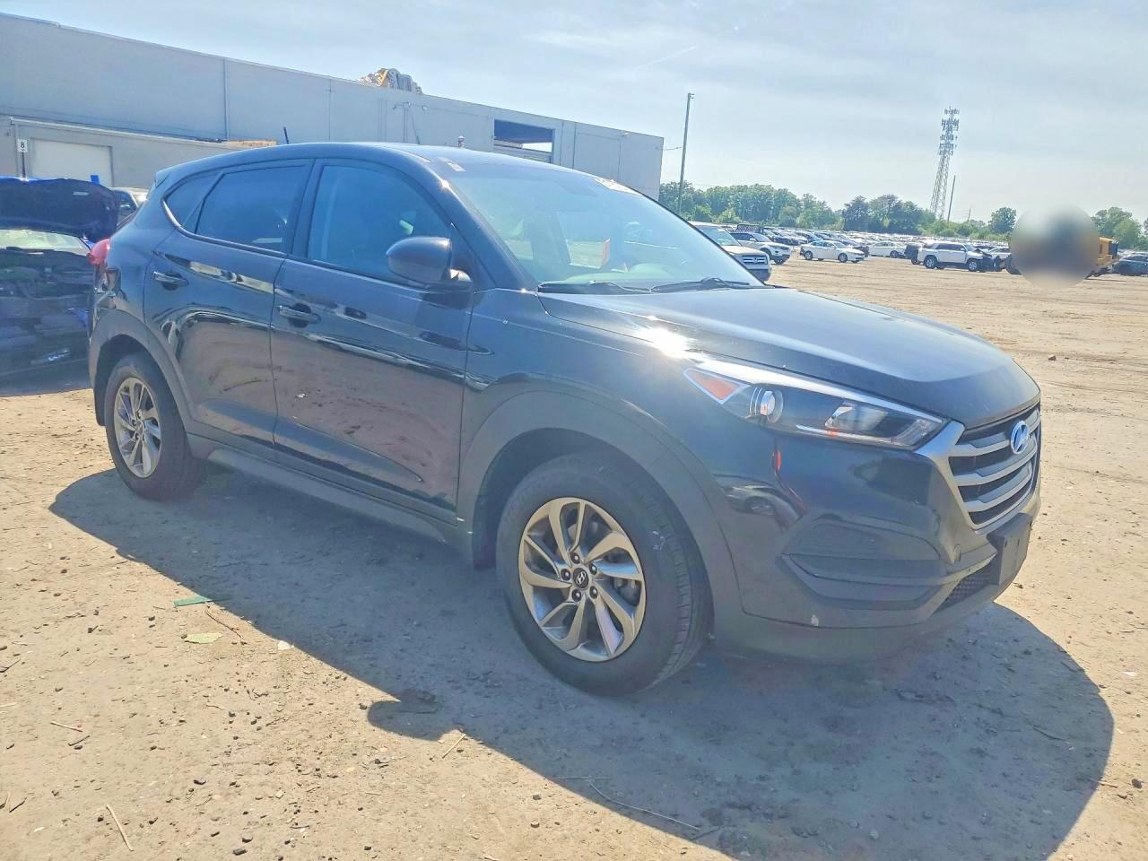 2017 HYUNDAI TUCSON SE photo 10