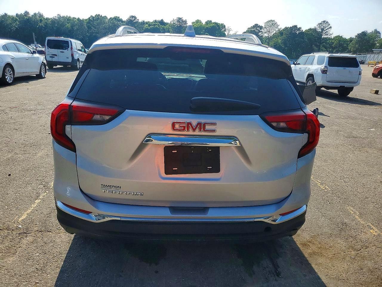 2019 GMC TERRAIN SLT photo 11