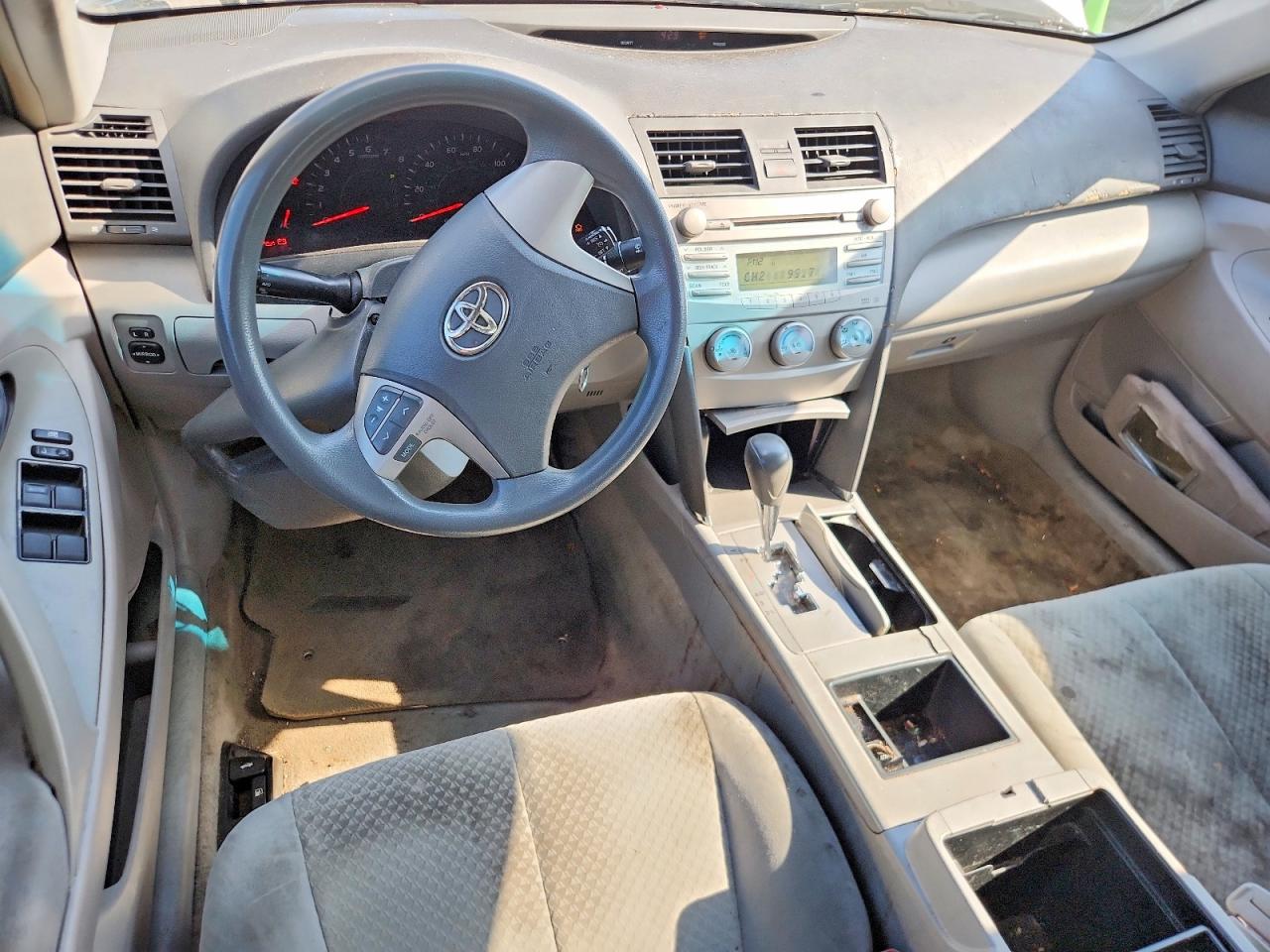 2009 TOYOTA CAMRY LE photo 15