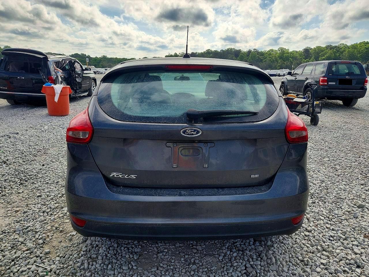 2018 FORD FOCUS SE photo 11
