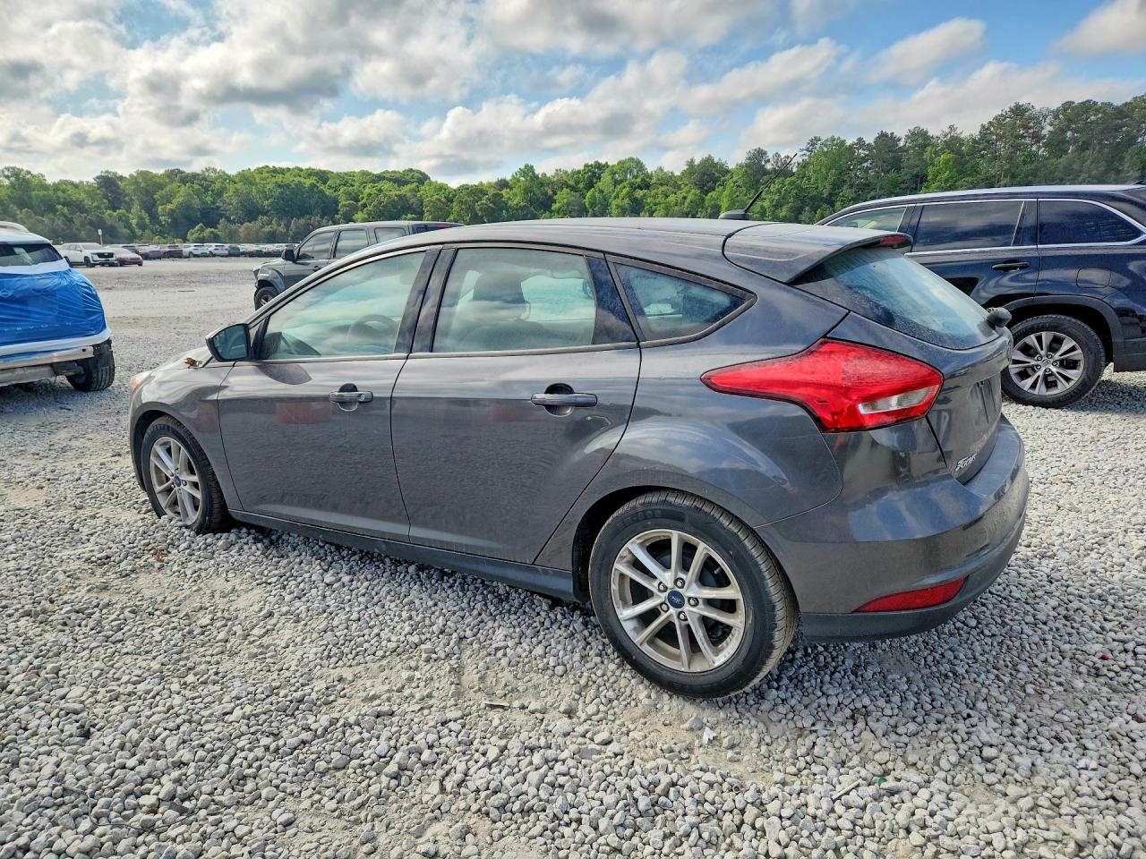 2018 FORD FOCUS SE photo 3
