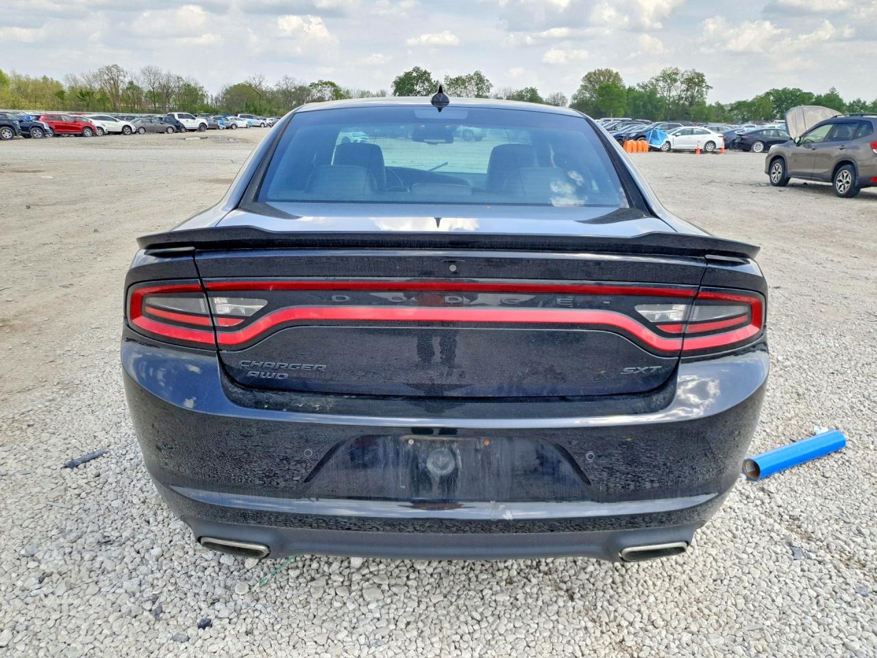 2015 DODGE CHARGER SXT photo 11