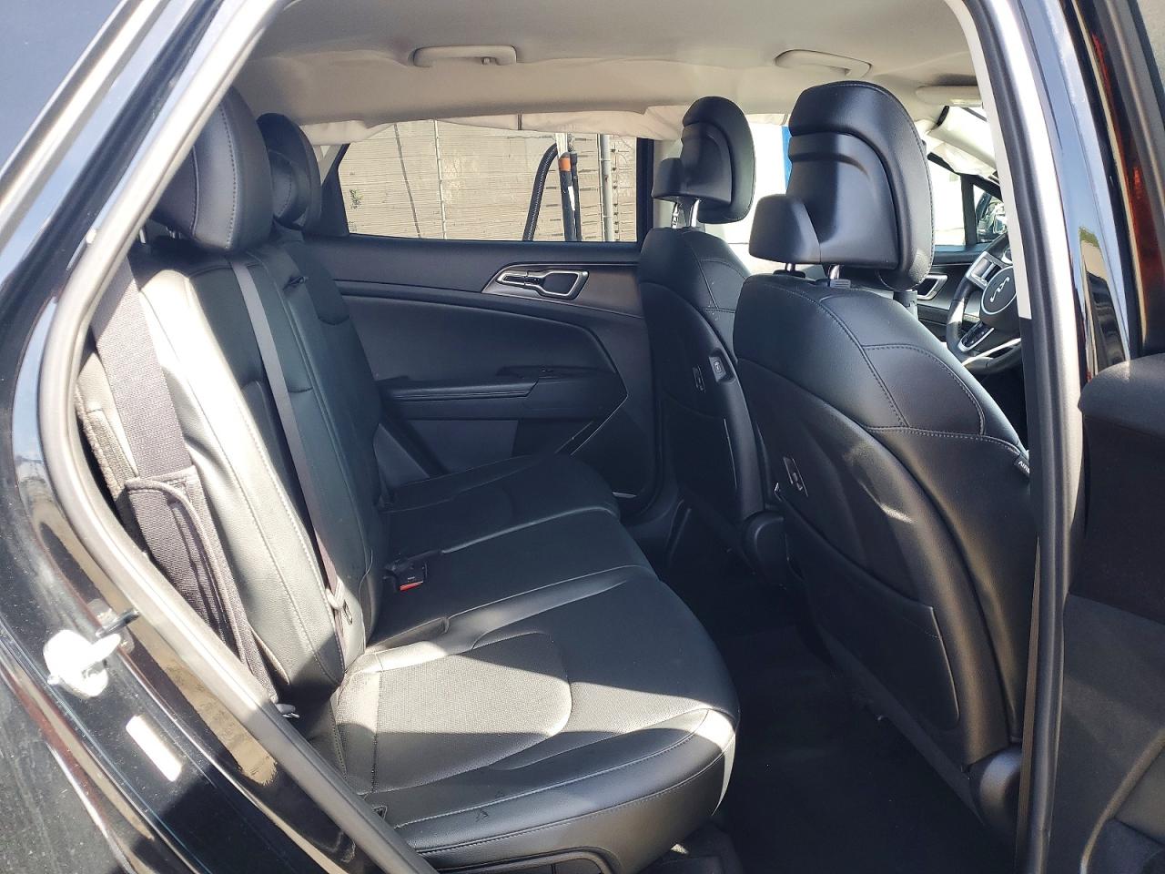 2023 KIA SPORTAGE photo 21