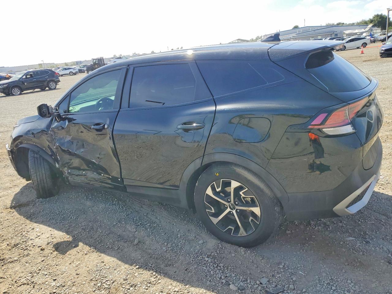 2023 KIA SPORTAGE photo 3