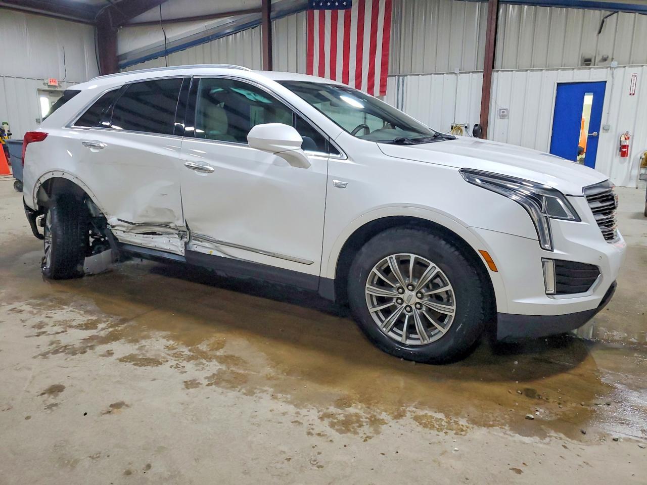 2017 CADILLAC XT5 LUXURY photo 7