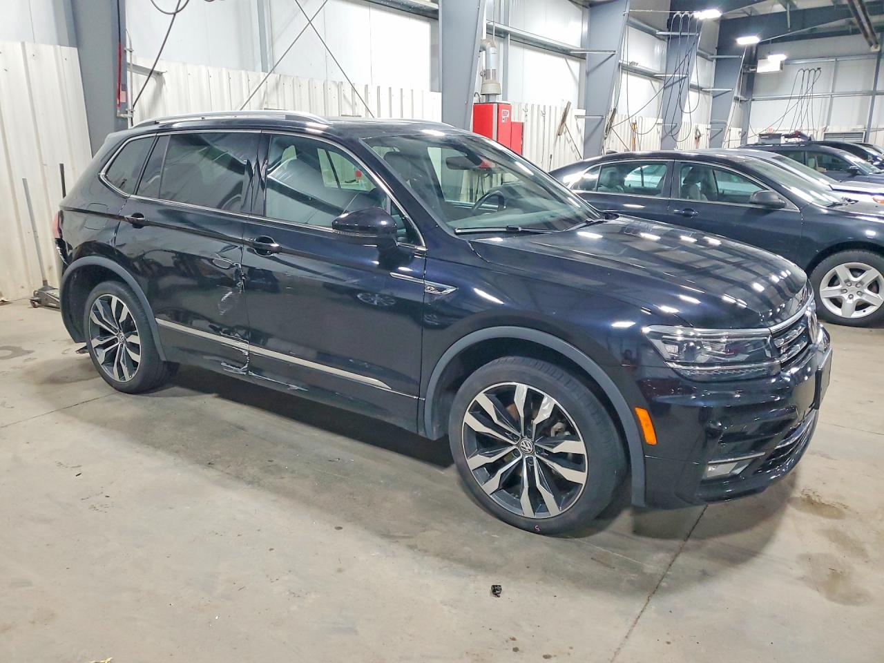 2021 VOLKSWAGEN TIGUAN SEL PREMIUM R-LINE photo 10