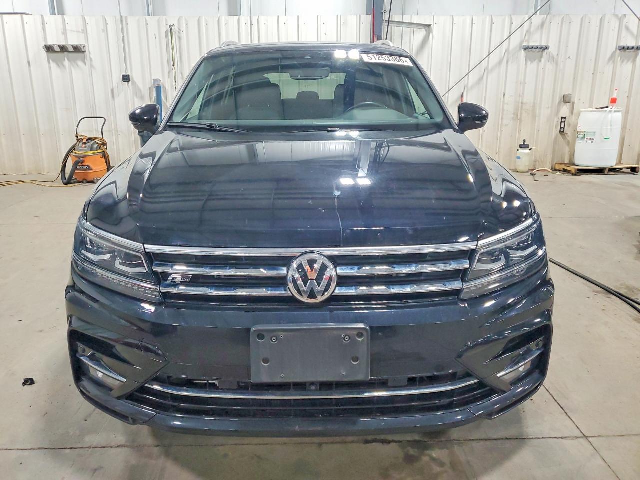 2021 VOLKSWAGEN TIGUAN SEL PREMIUM R-LINE photo 13