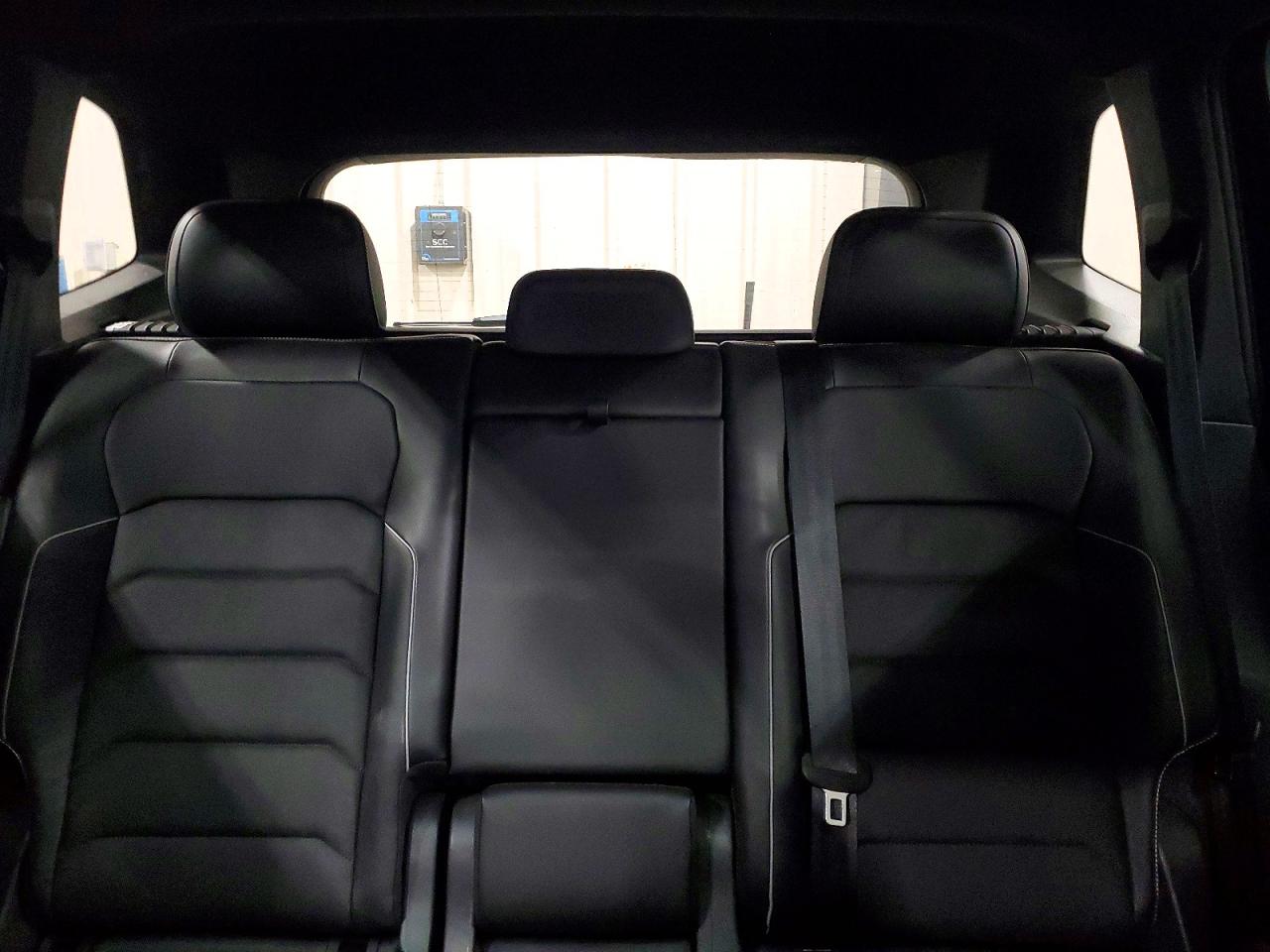 2021 VOLKSWAGEN TIGUAN SEL PREMIUM R-LINE photo 28