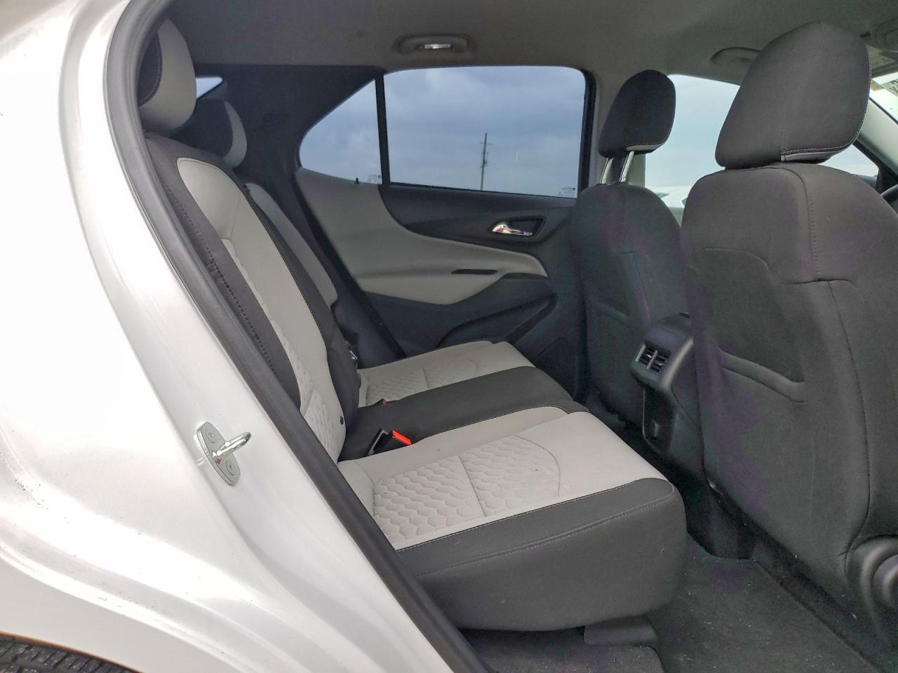 2018 CHEVROLET EQUINOX LS photo 19