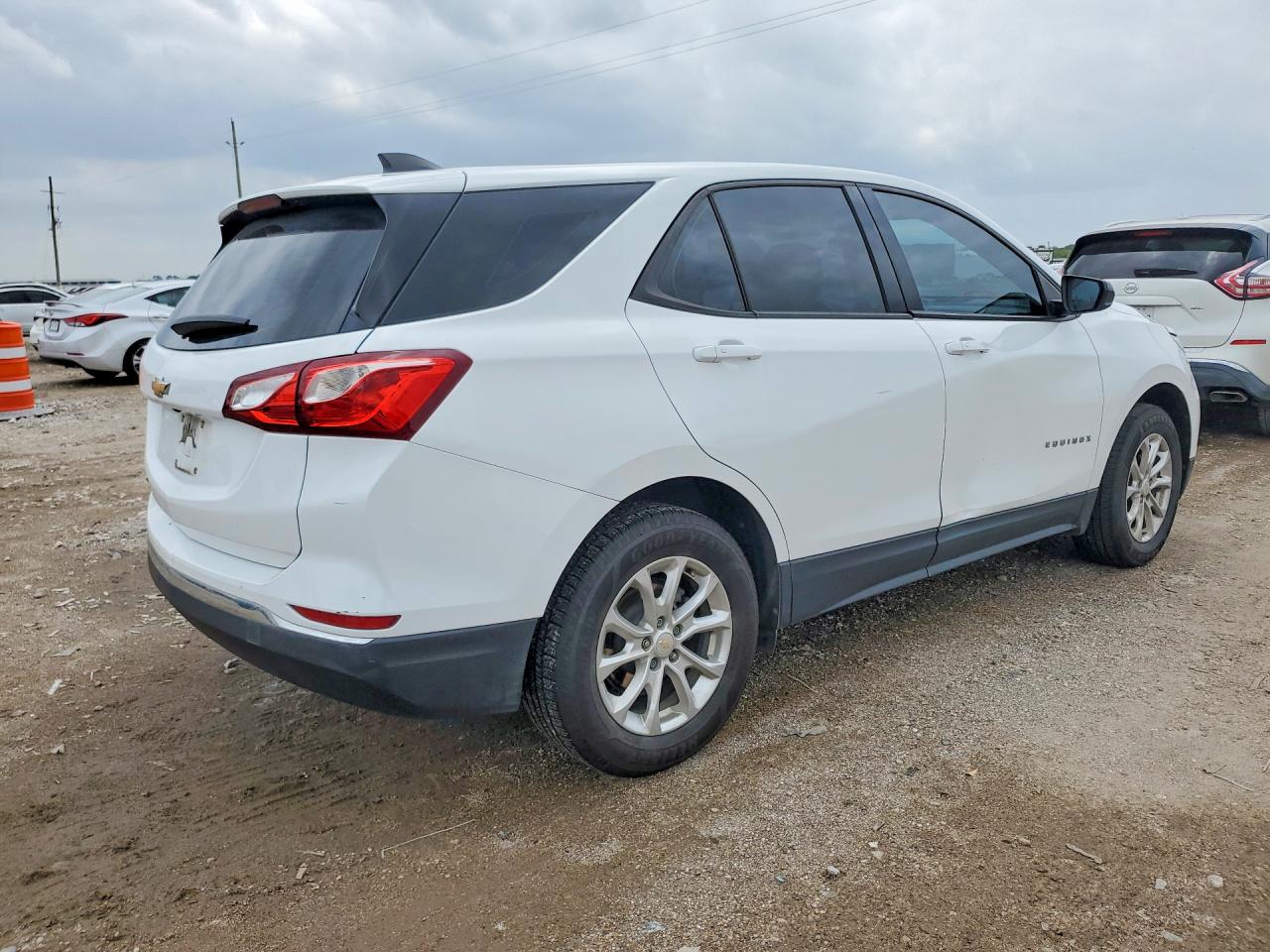 2018 CHEVROLET EQUINOX LS photo 5