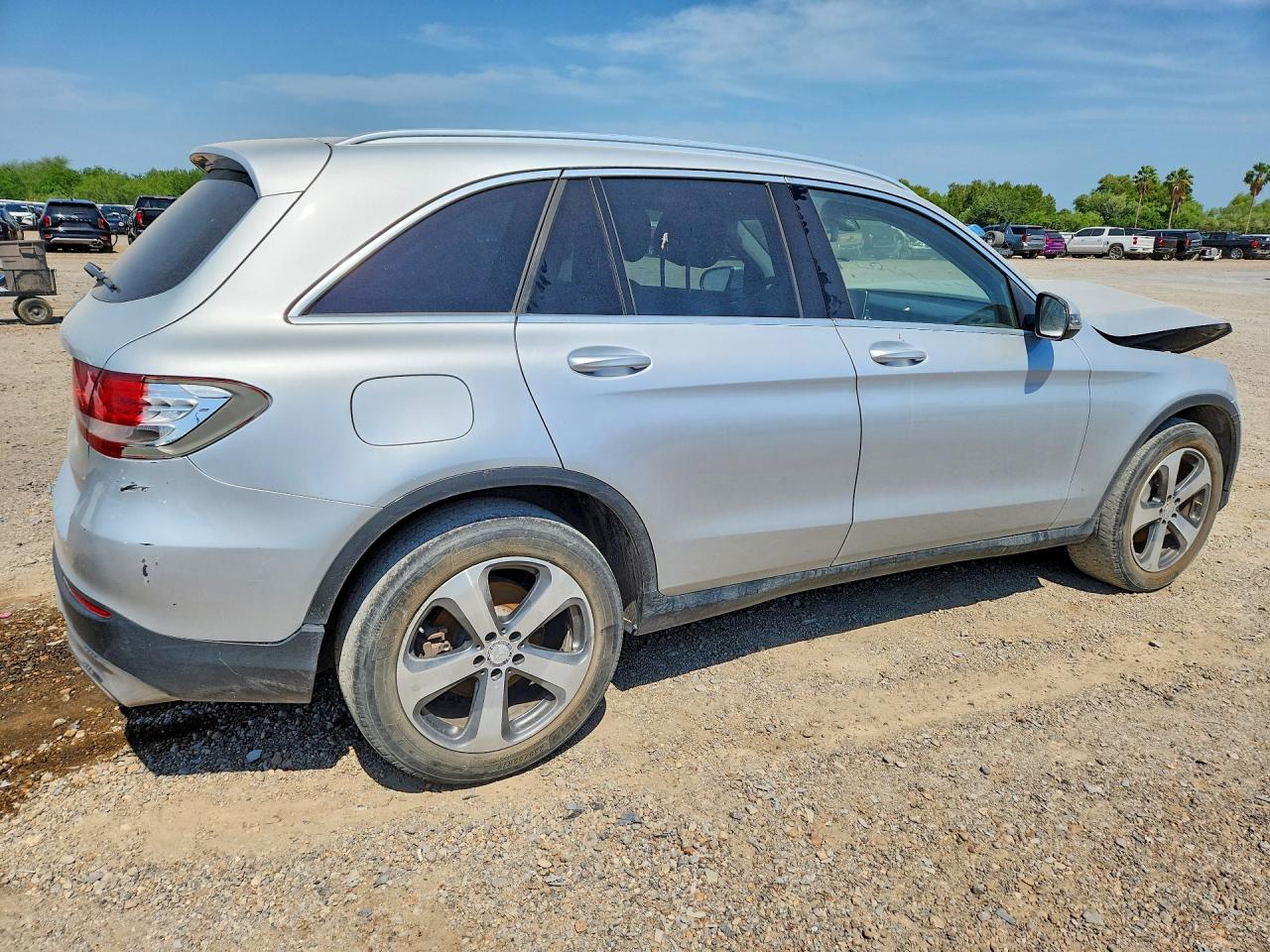 2016 MERCEDES-BENZ GLC 300 photo 5