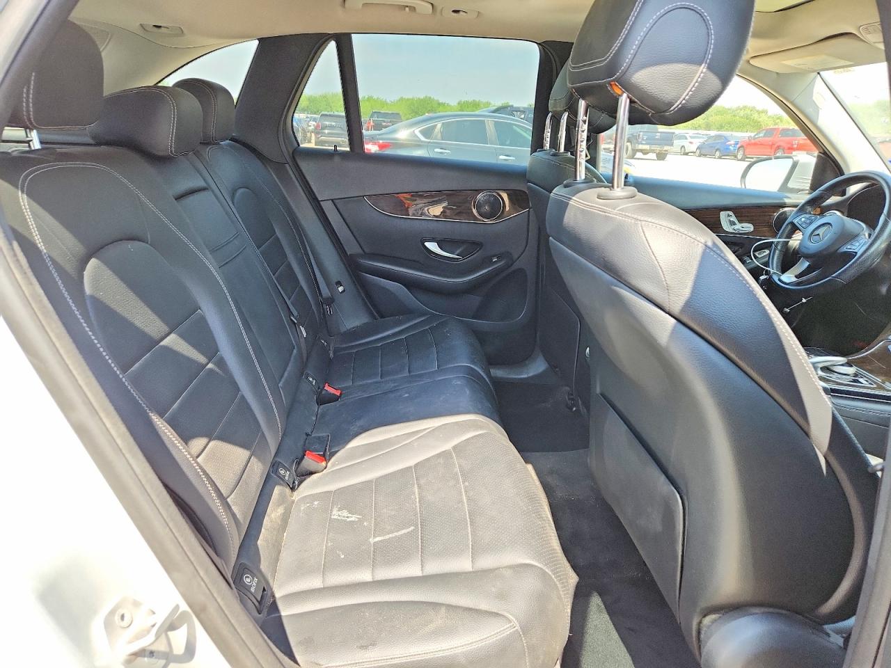 2016 MERCEDES-BENZ GLC 300 photo 21