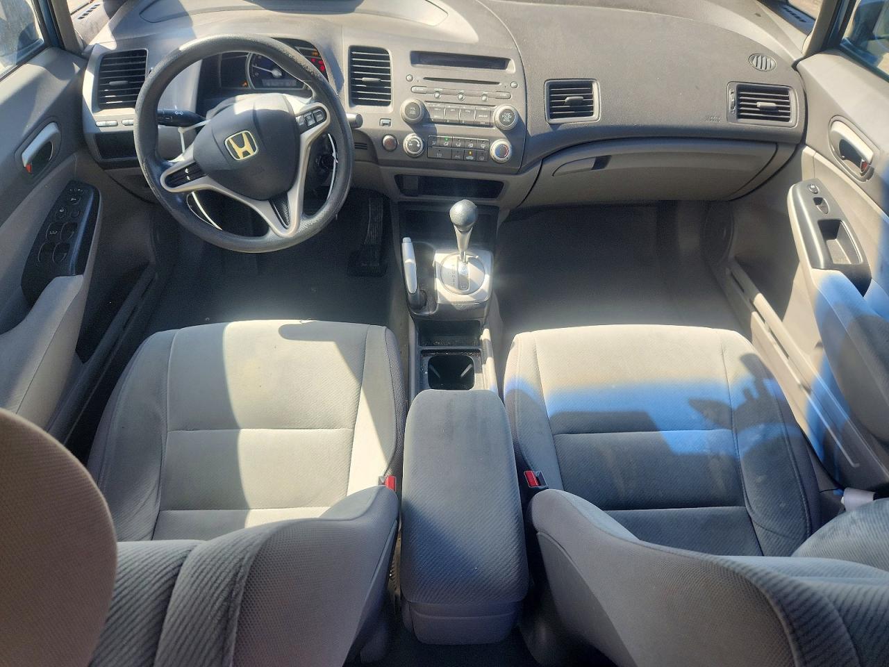 2010 HONDA CIVIC LX photo 22