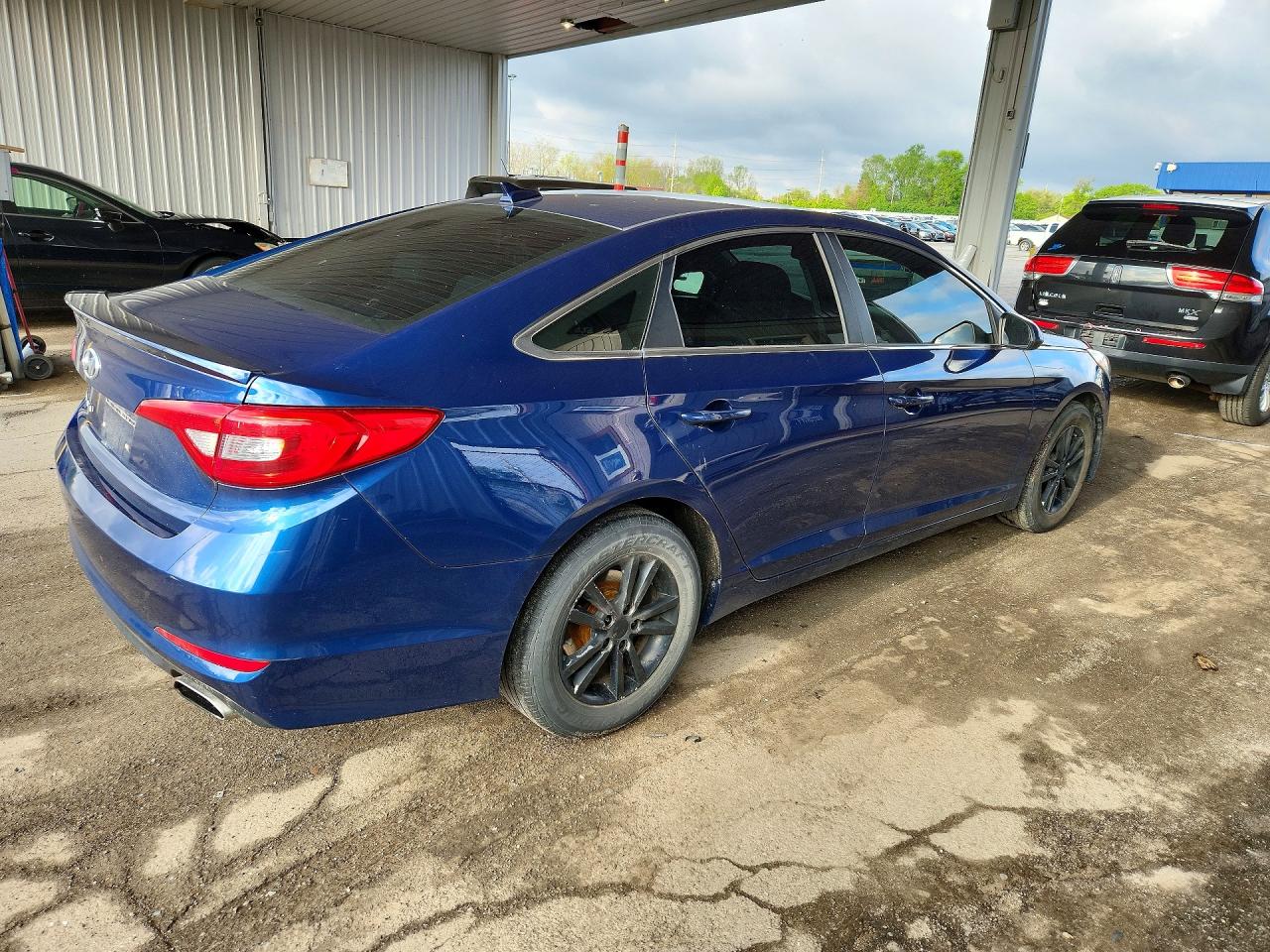 2016 HYUNDAI SONATA SE photo 7