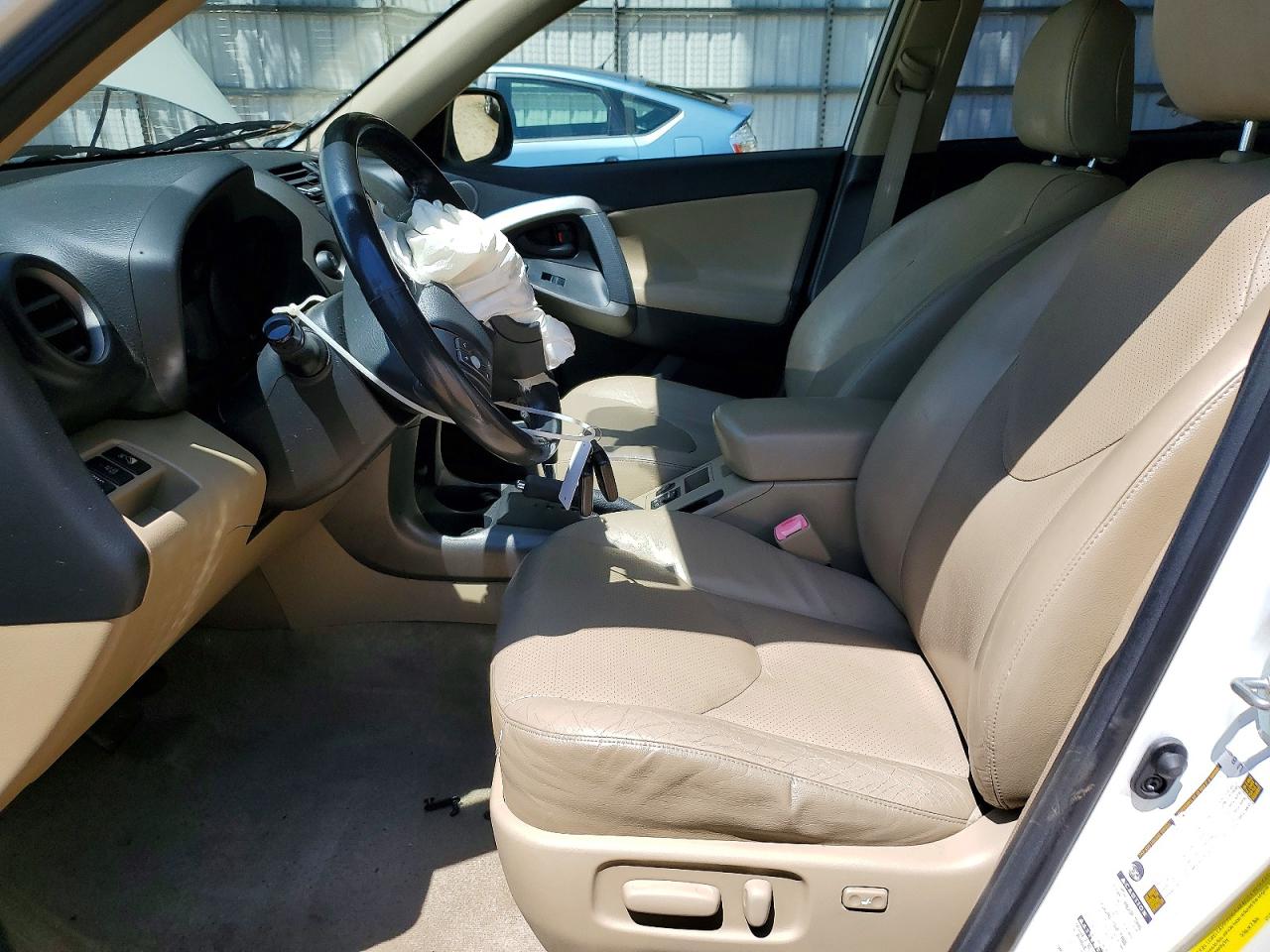 2010 TOYOTA RAV4 LIMITED photo 13