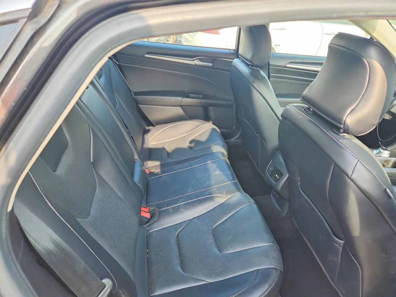2017 FORD FUSION TITANIUM photo 28
