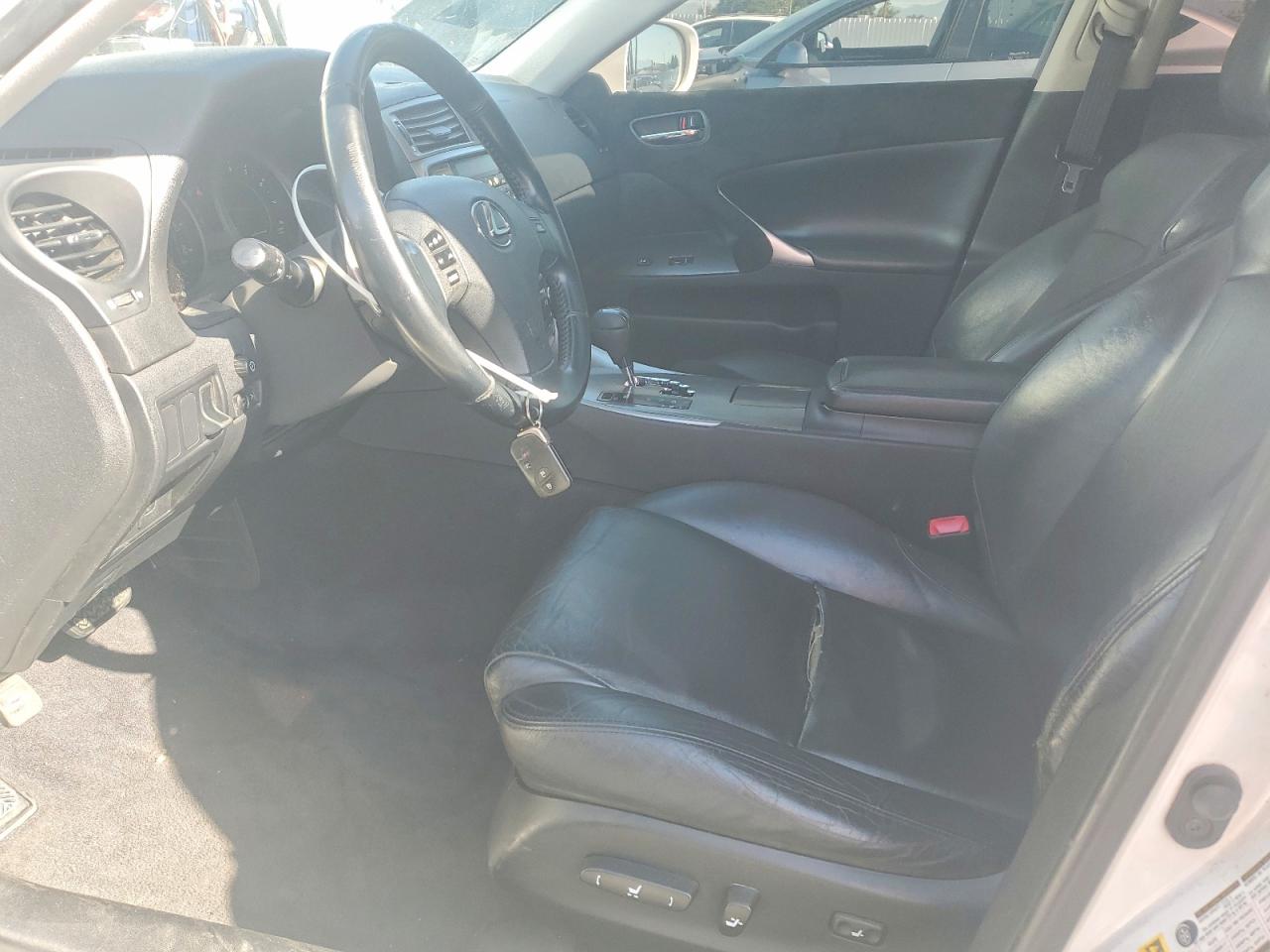 2008 LEXUS IS 250 photo 19