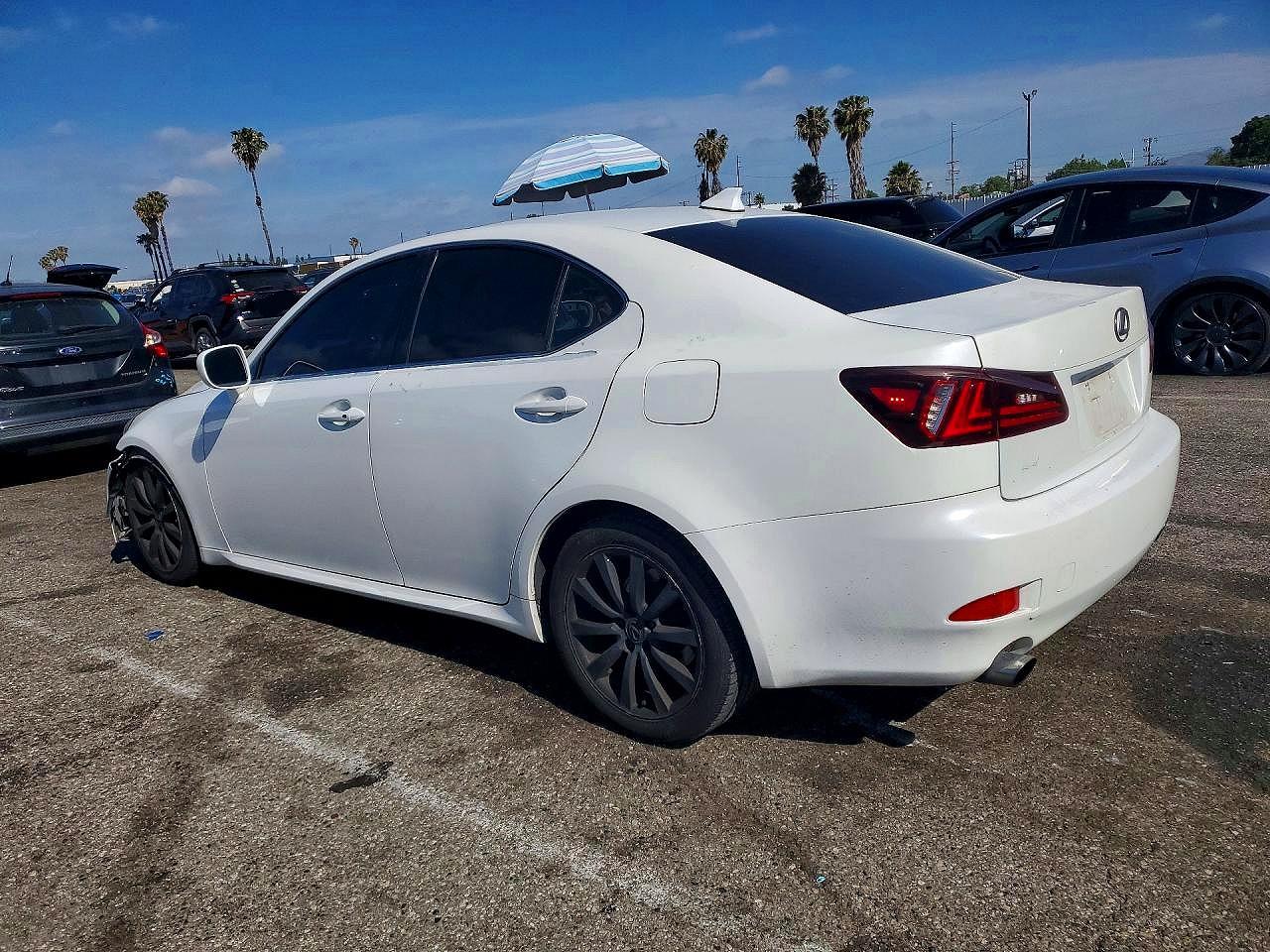 2008 LEXUS IS 250 photo 4