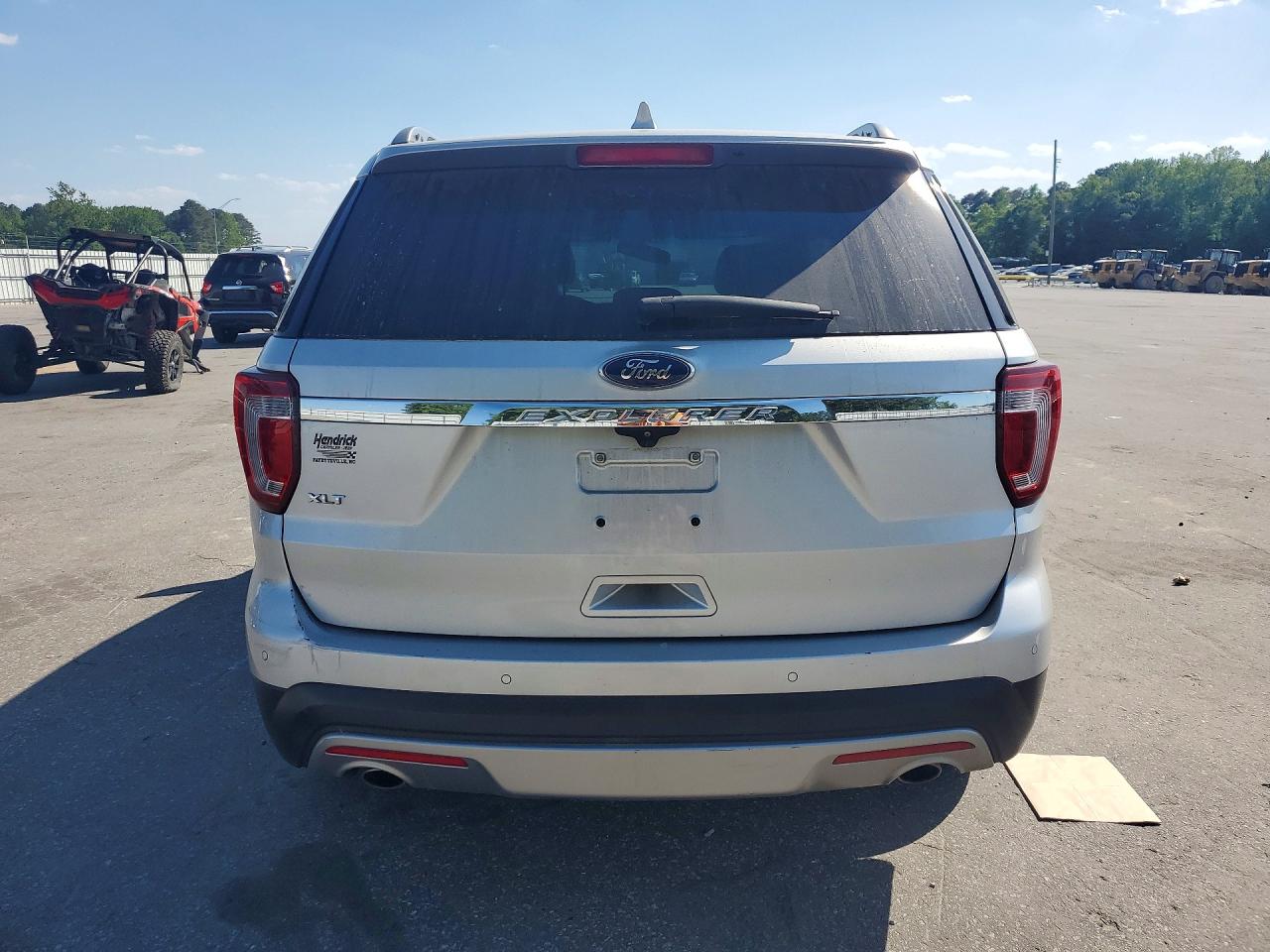 2017 FORD EXPLORER XLT photo 11