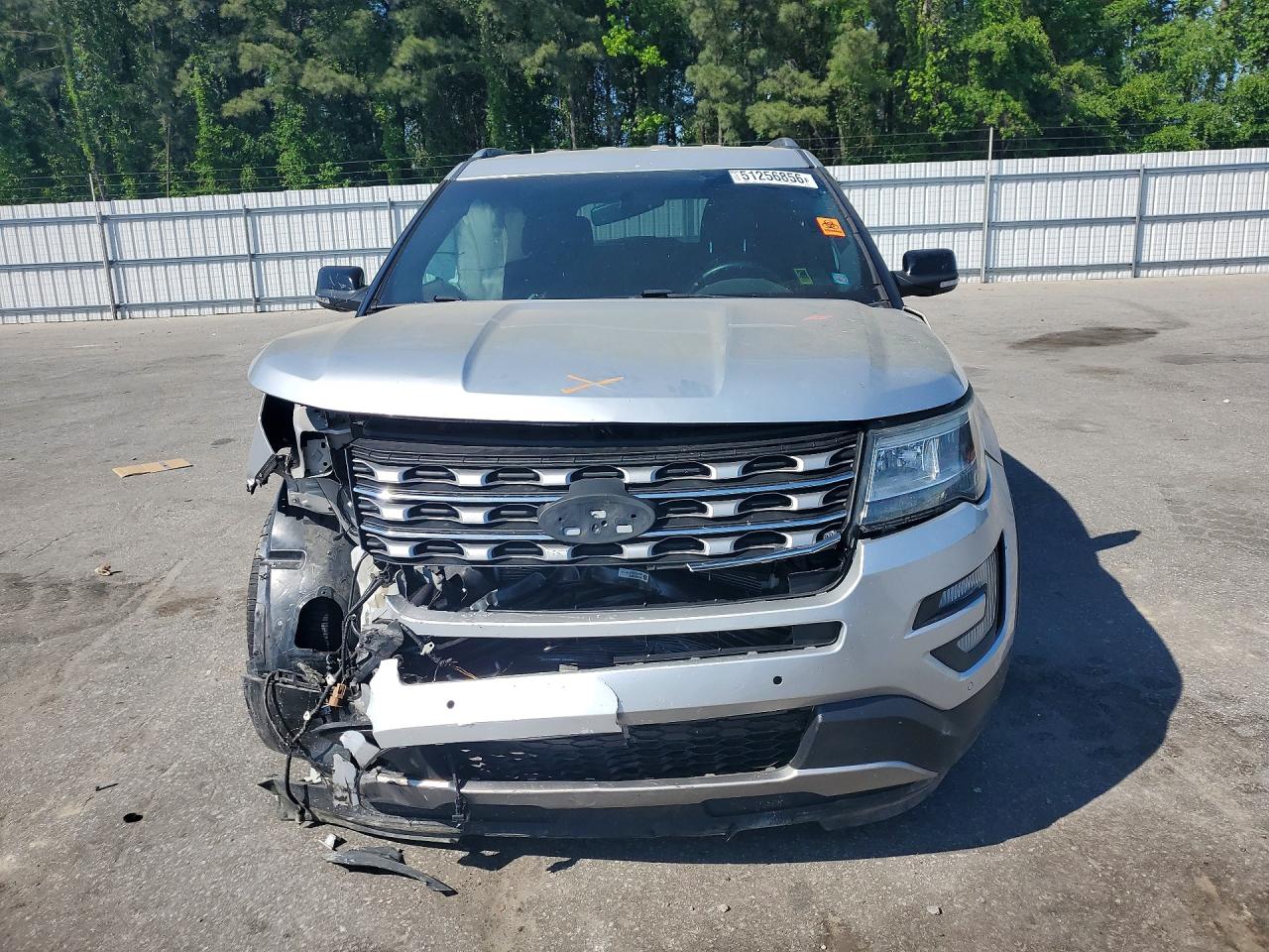 2017 FORD EXPLORER XLT photo 9