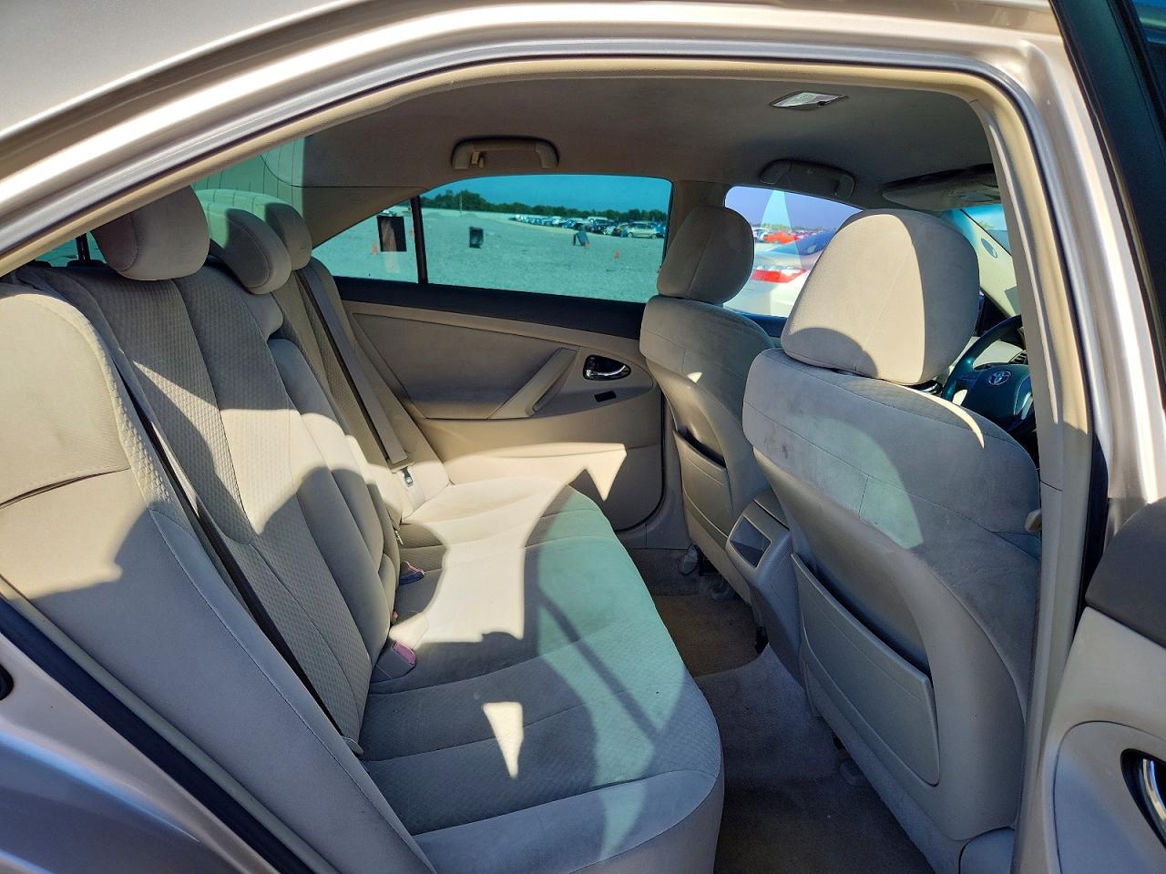 2009 TOYOTA CAMRY BASE photo 28