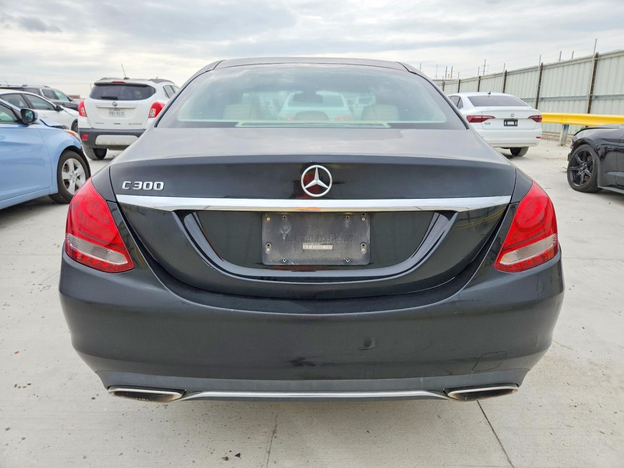 2015 MERCEDES-BENZ C 300 photo 16