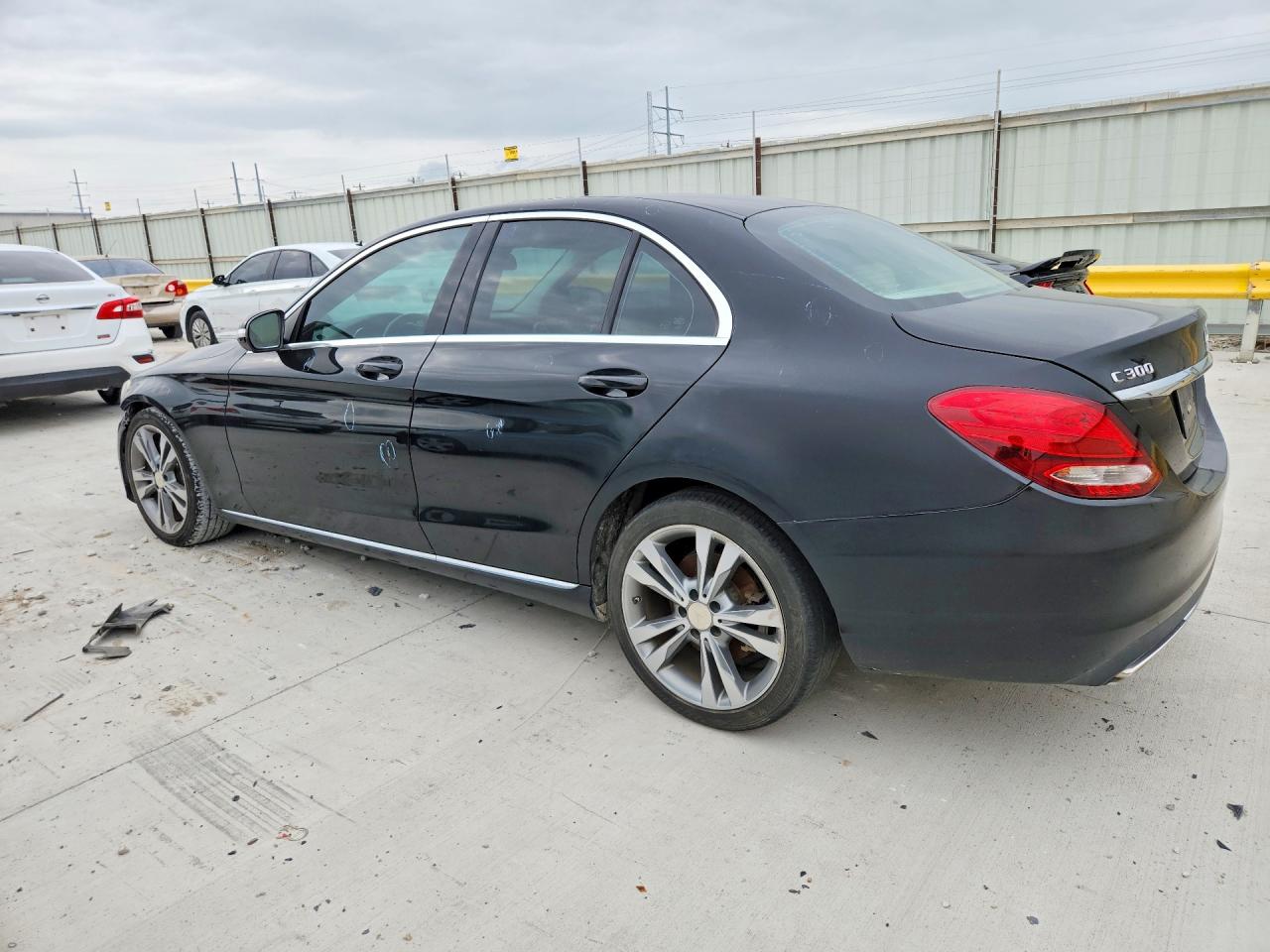 2015 MERCEDES-BENZ C 300 photo 4