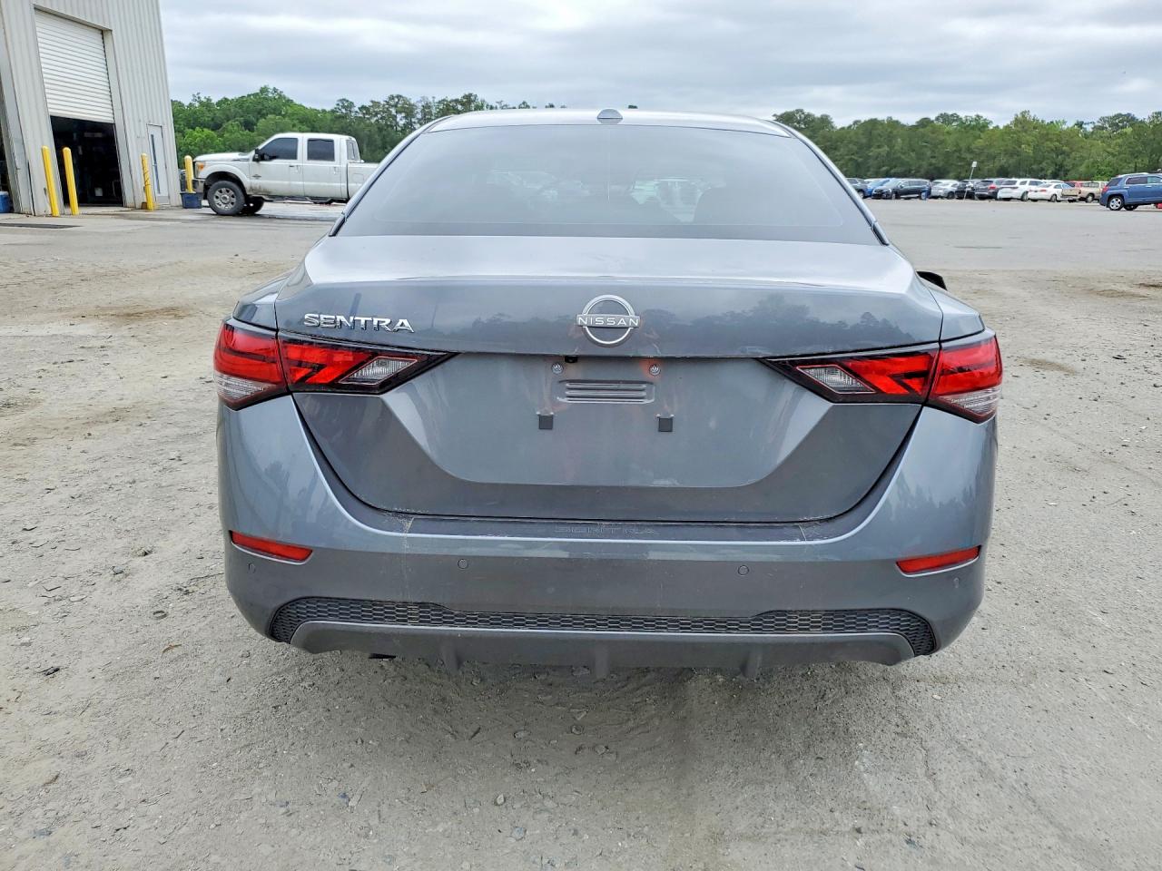 2025 NISSAN SENTRA SV photo 6
