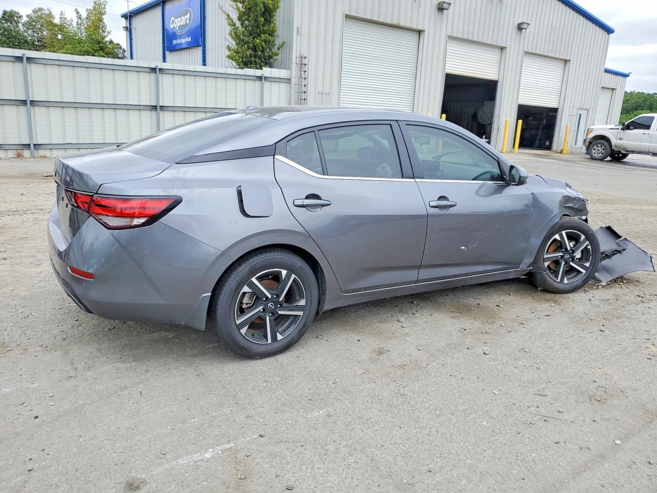 2025 NISSAN SENTRA SV photo 3