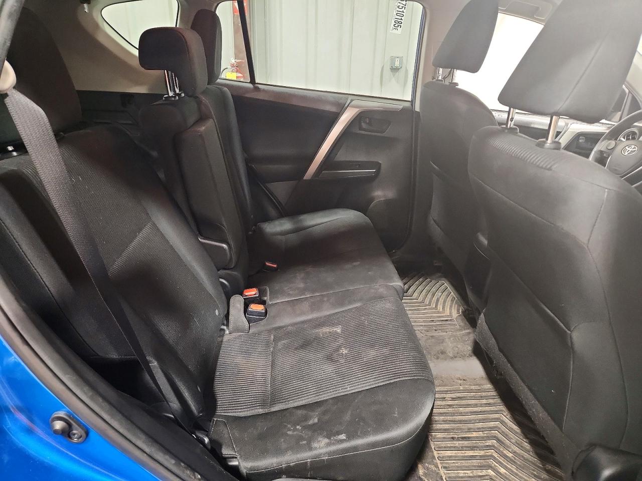 2016 TOYOTA RAV4 LE photo 21