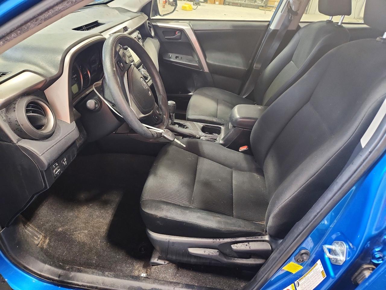 2016 TOYOTA RAV4 LE photo 13