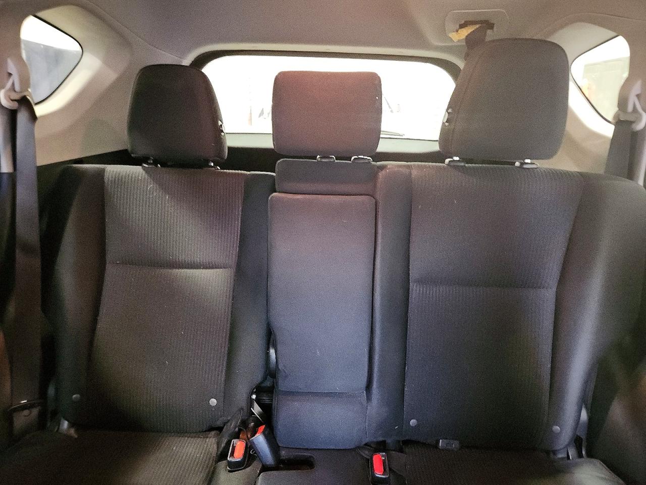 2016 TOYOTA RAV4 LE photo 19