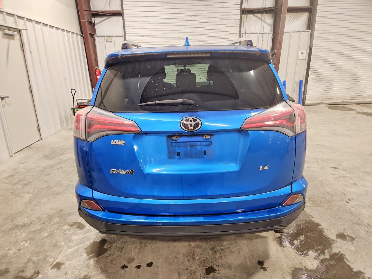 2016 TOYOTA RAV4 LE photo 11