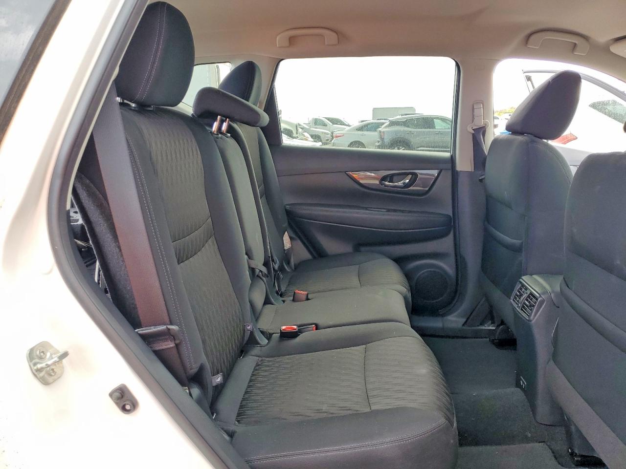 2020 NISSAN ROGUE SV photo 21