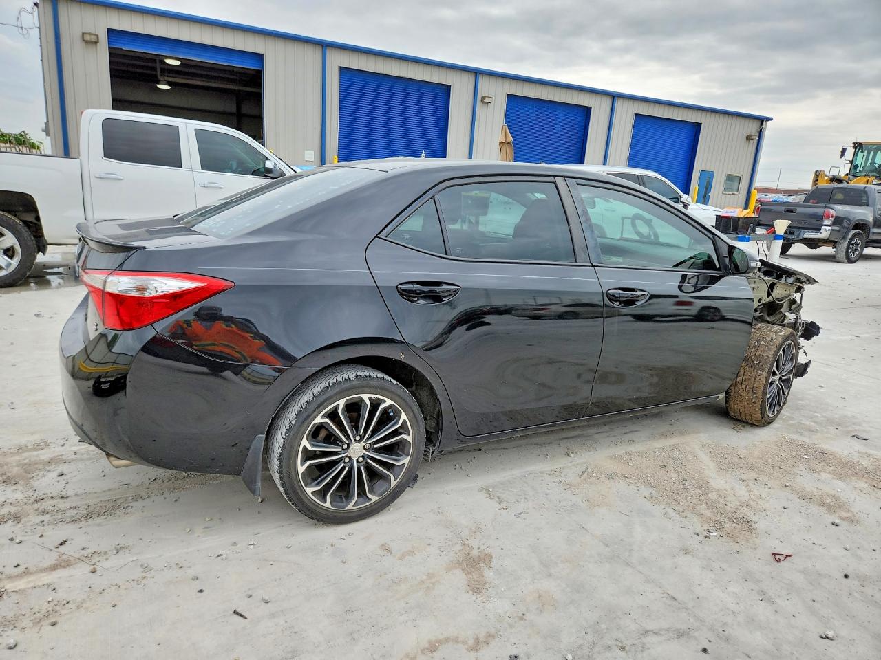 2015 TOYOTA COROLLA S PLUS photo 3