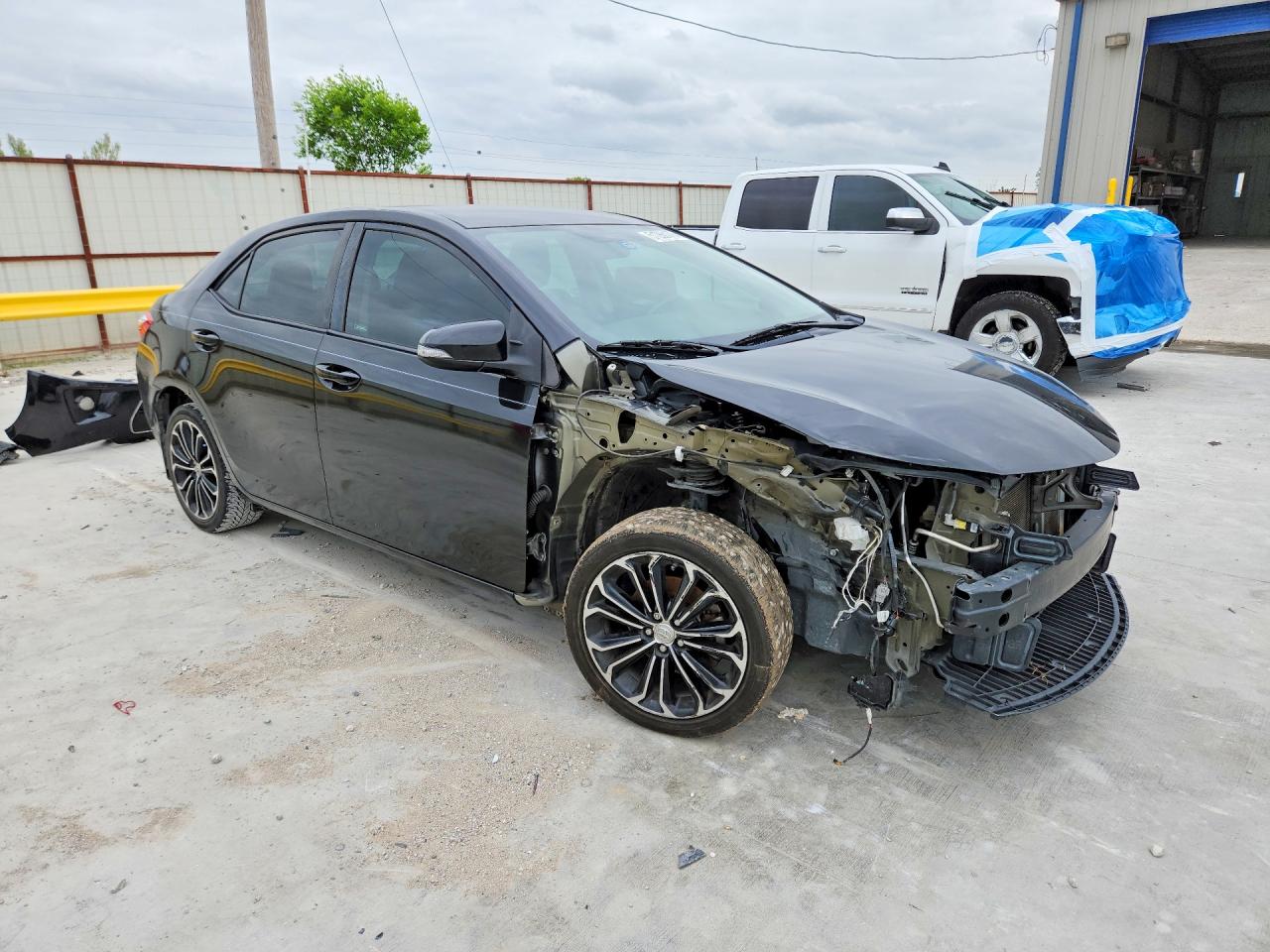 2015 TOYOTA COROLLA S PLUS photo 4