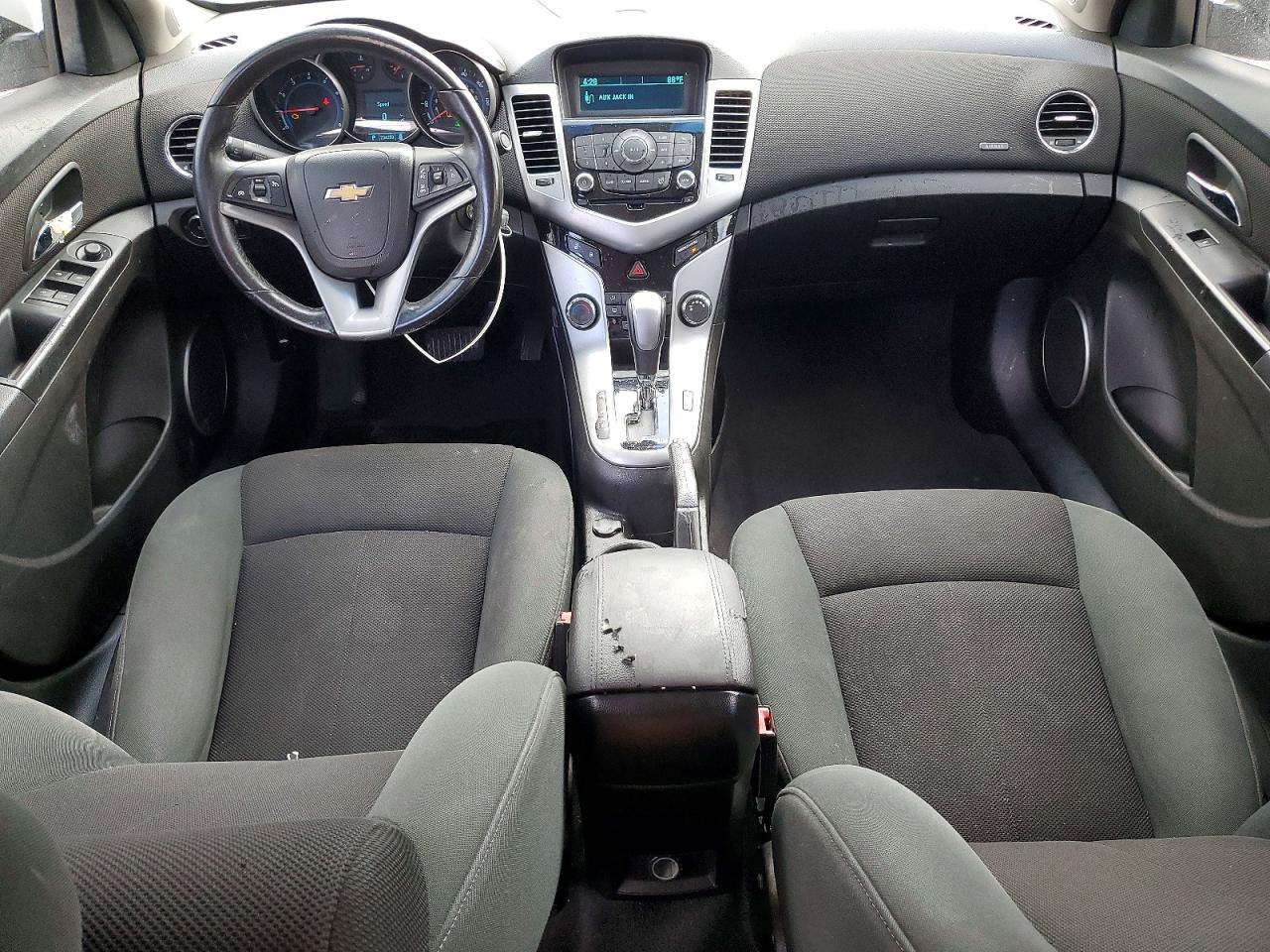 2011 CHEVROLET CRUZE LT photo 8